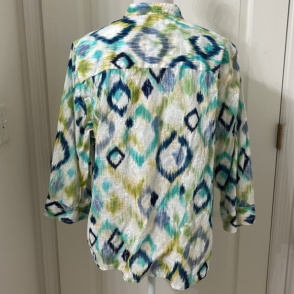 Alfred Dunner Geometric White/Turquoise/Blue Button Up Blouse Sz 18W - Picture 4 of 11